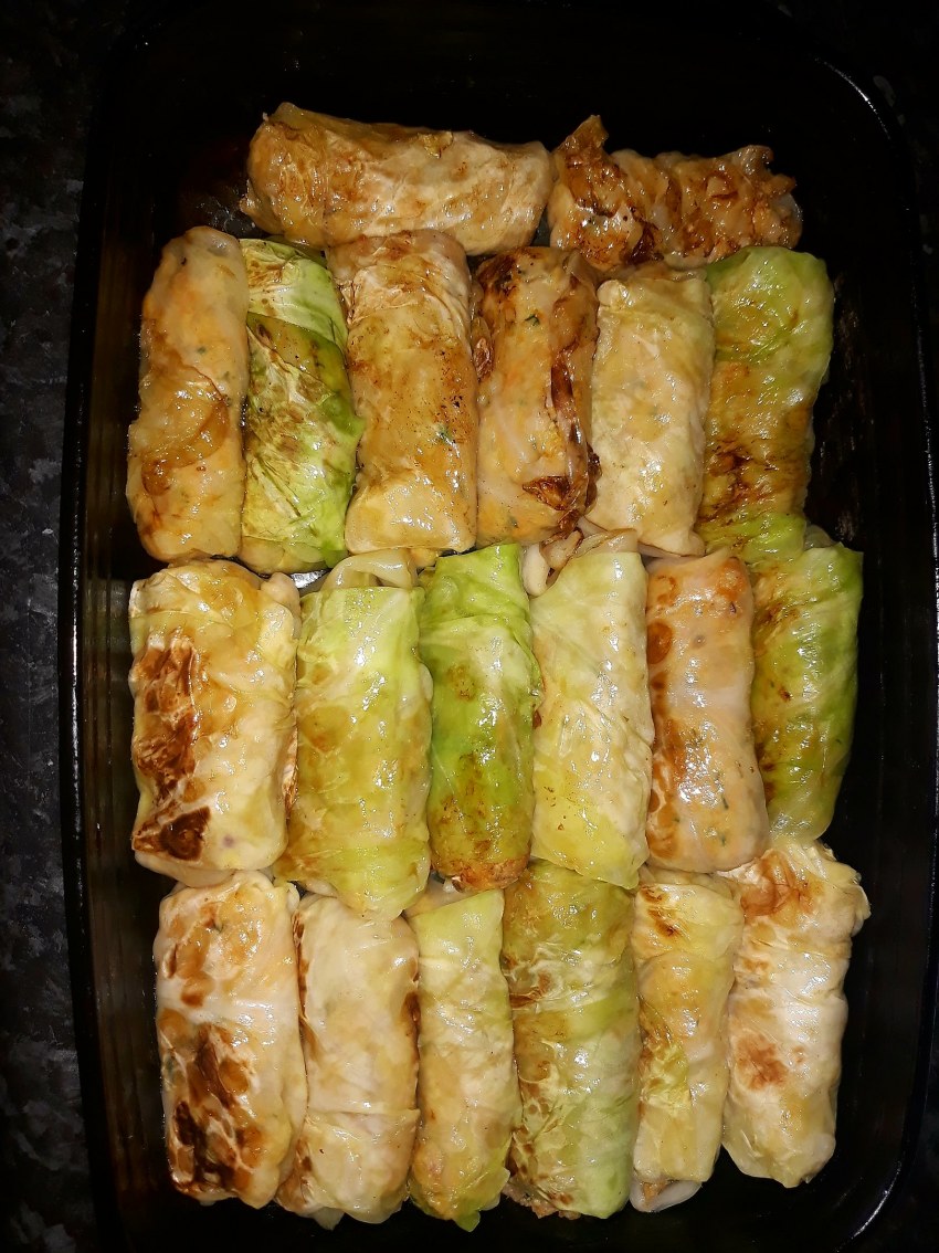 Голубцы в капустных листьях