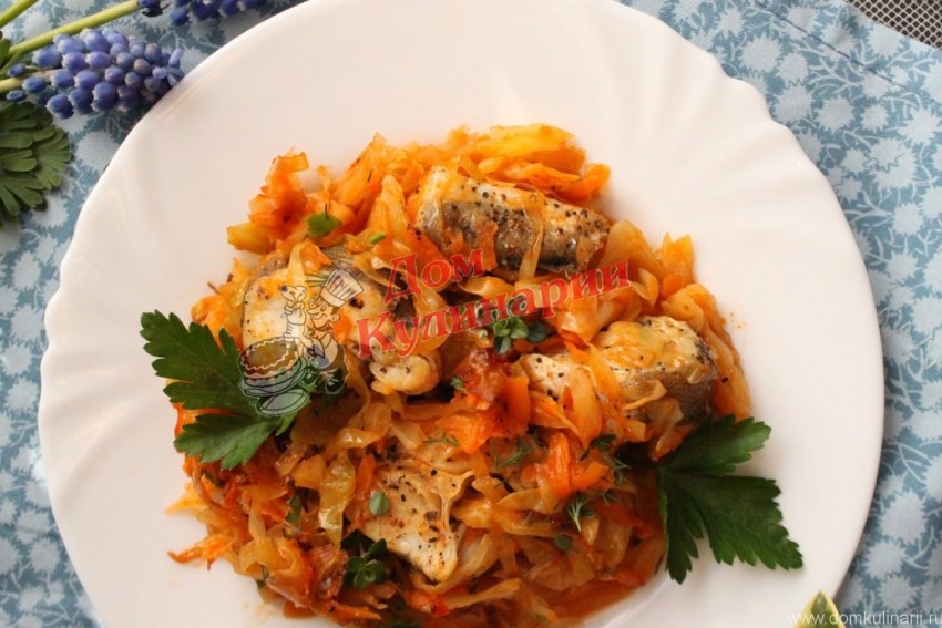 Тушеная капуста с грибами