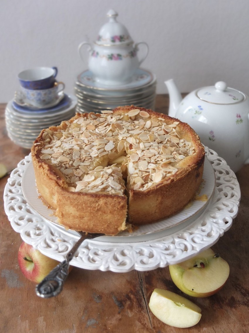 Ривелькухенс яьблоками