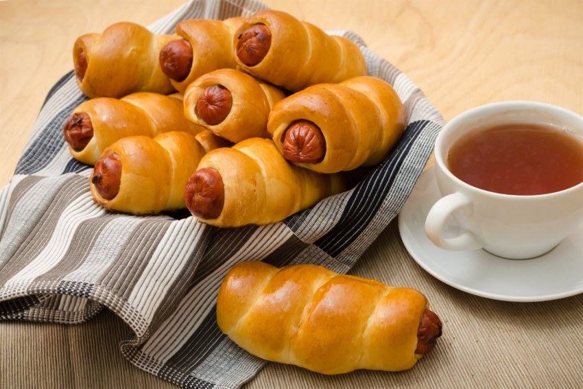 Красивые сосиски в тесте