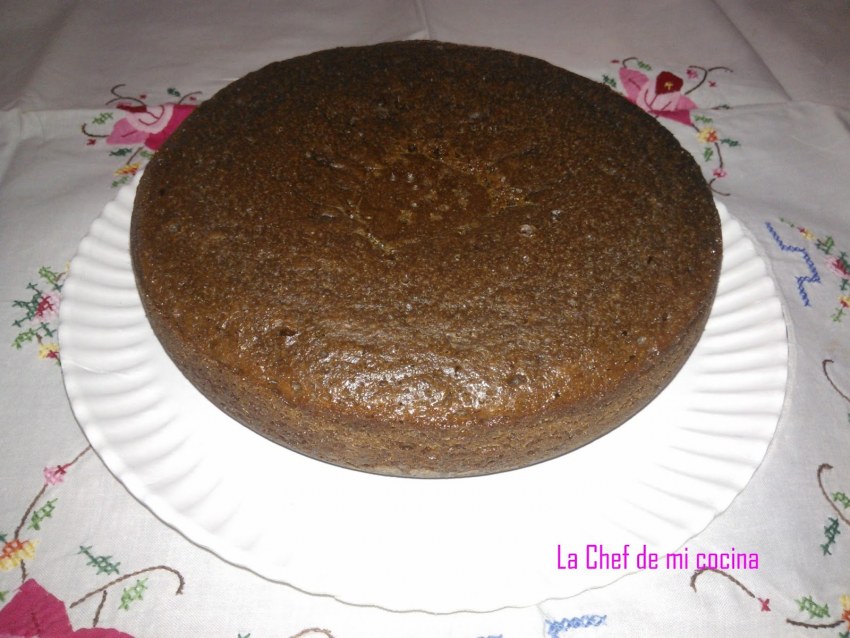 Шоколадный бисквитный торт в мультиварке