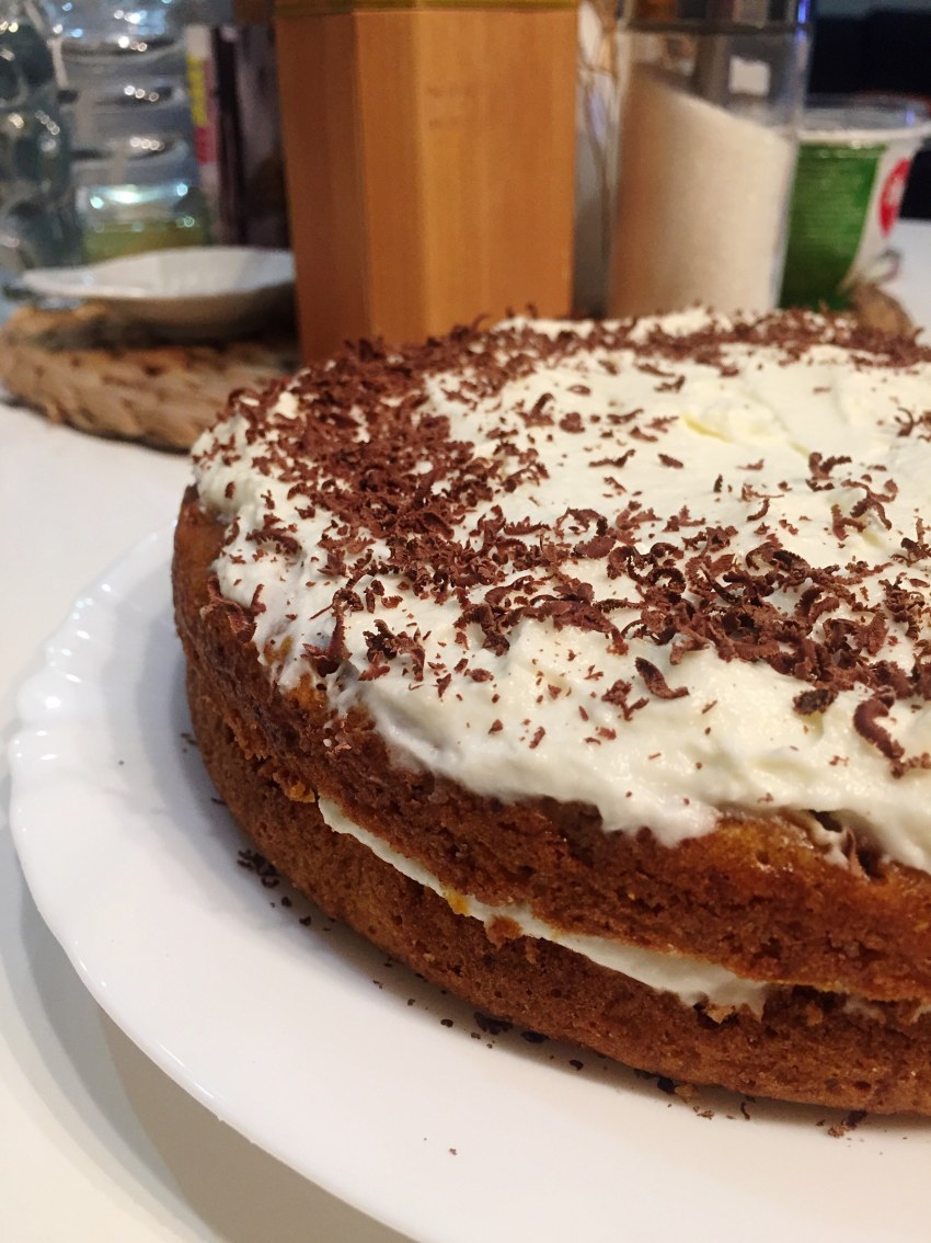 Пышный бисквит для торта в духовке