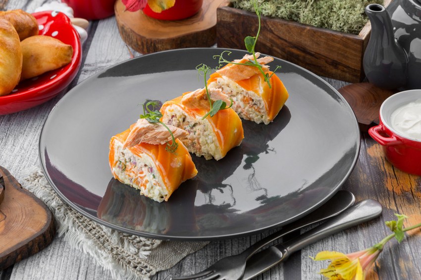 Салат Мимоза с икрой красной