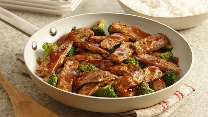 Печень тушеная в сметане