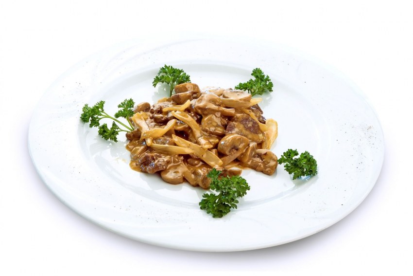 Грибной бефстроганов