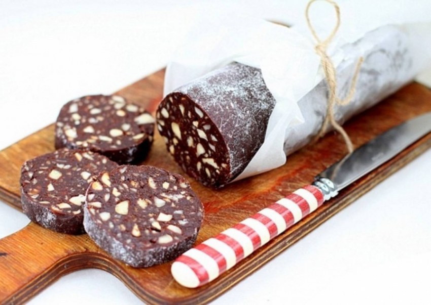 Пирожное шоколадная колбаска