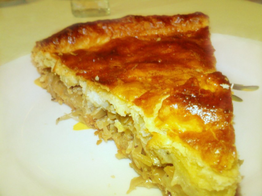 Рыбный пирог с капустой