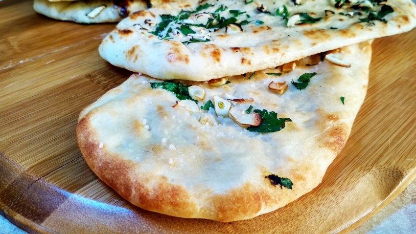 Лепешка с картошкой и сыром