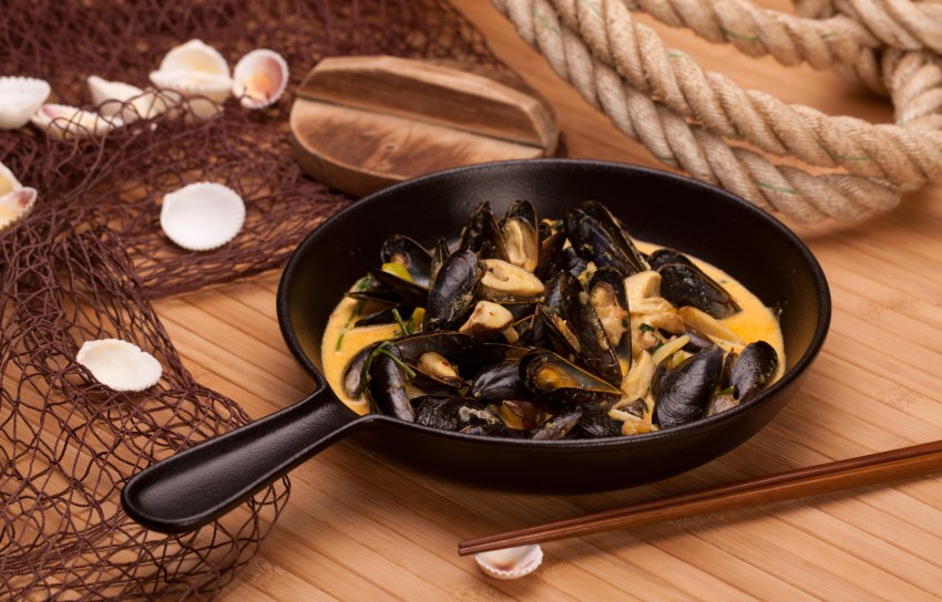 Блюда из вареных мидий в рассоле