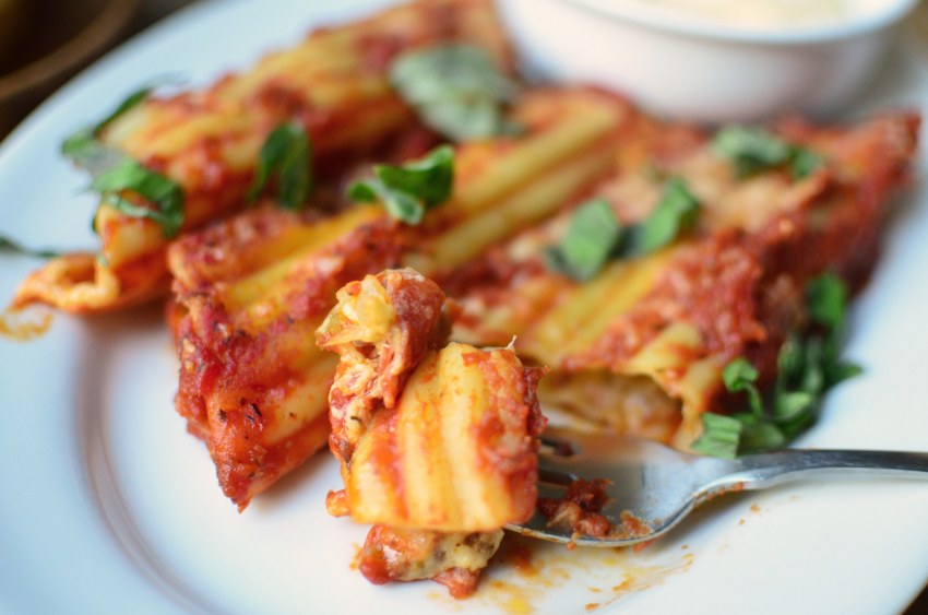 Фаршированные макароны каннеллони
