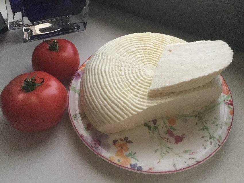 Домашний адыгейский сыр