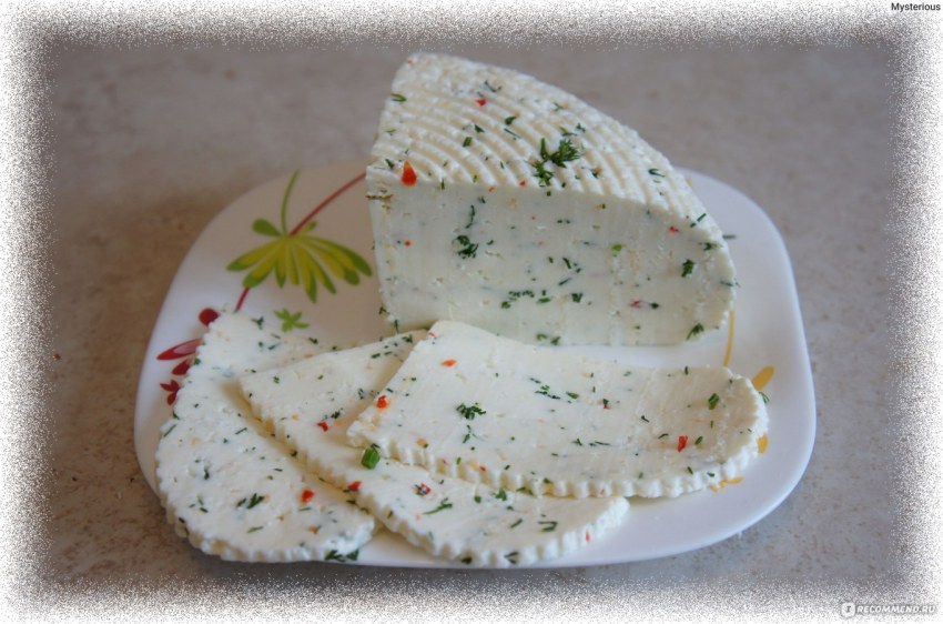 Домашний сыр с зеленью