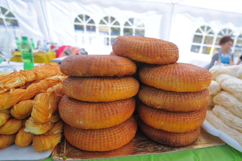 Сыр адыгейский копченый