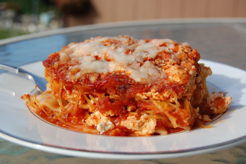 Лазанья в больших круглых макаронах