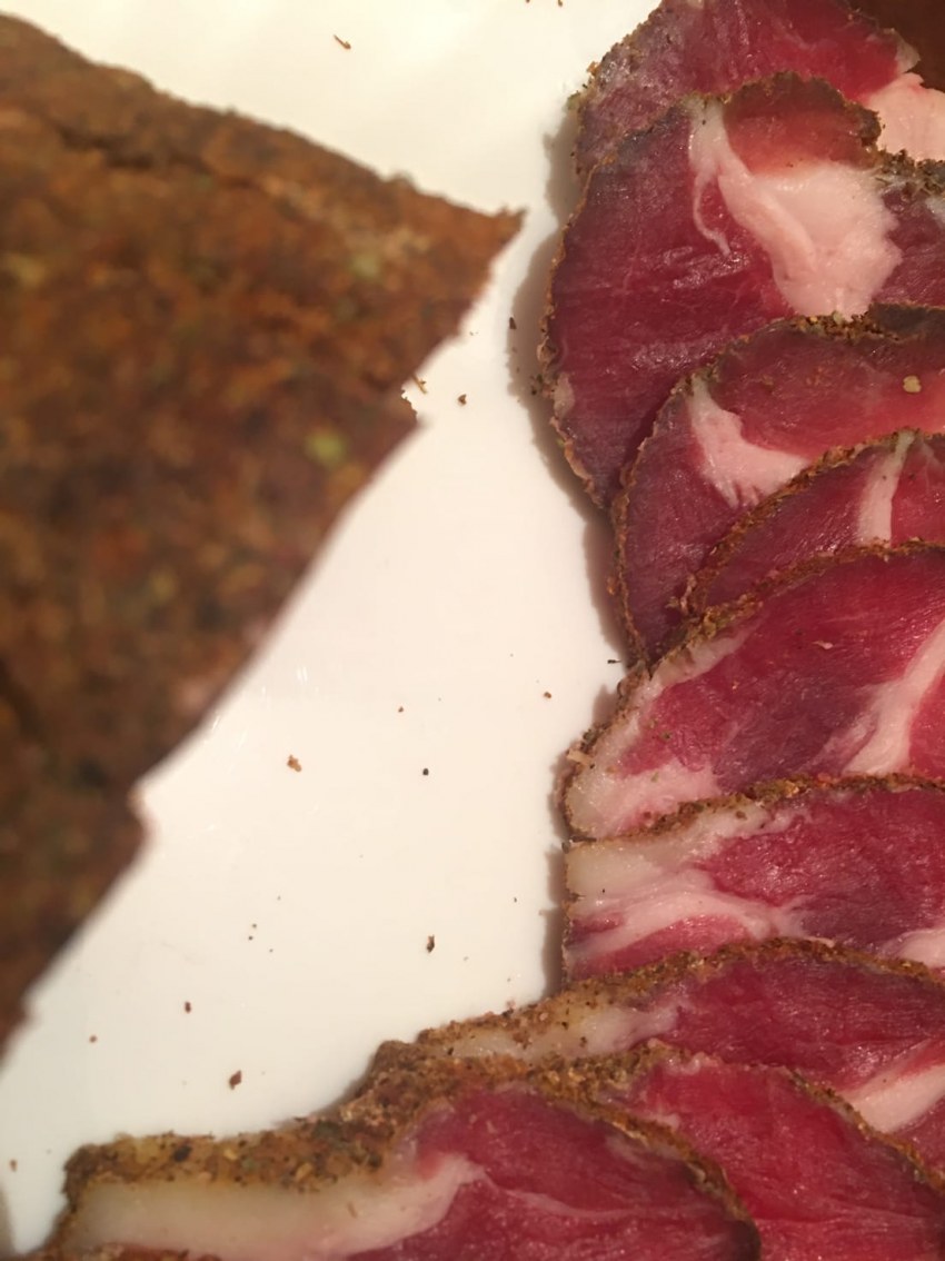 Шея вяленая свиная нитритная