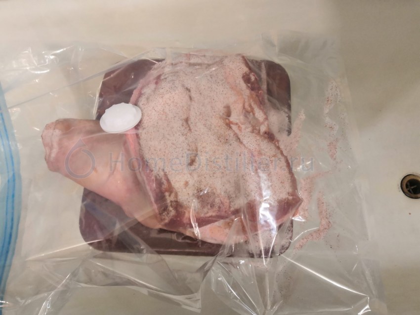 Говядина сыровяленая в вакуумной упаковке