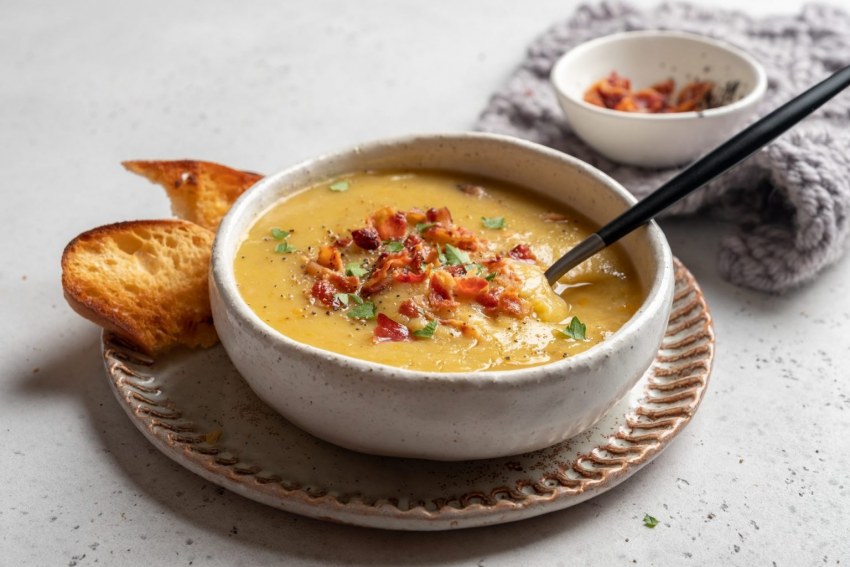 Польский суп с колбасками