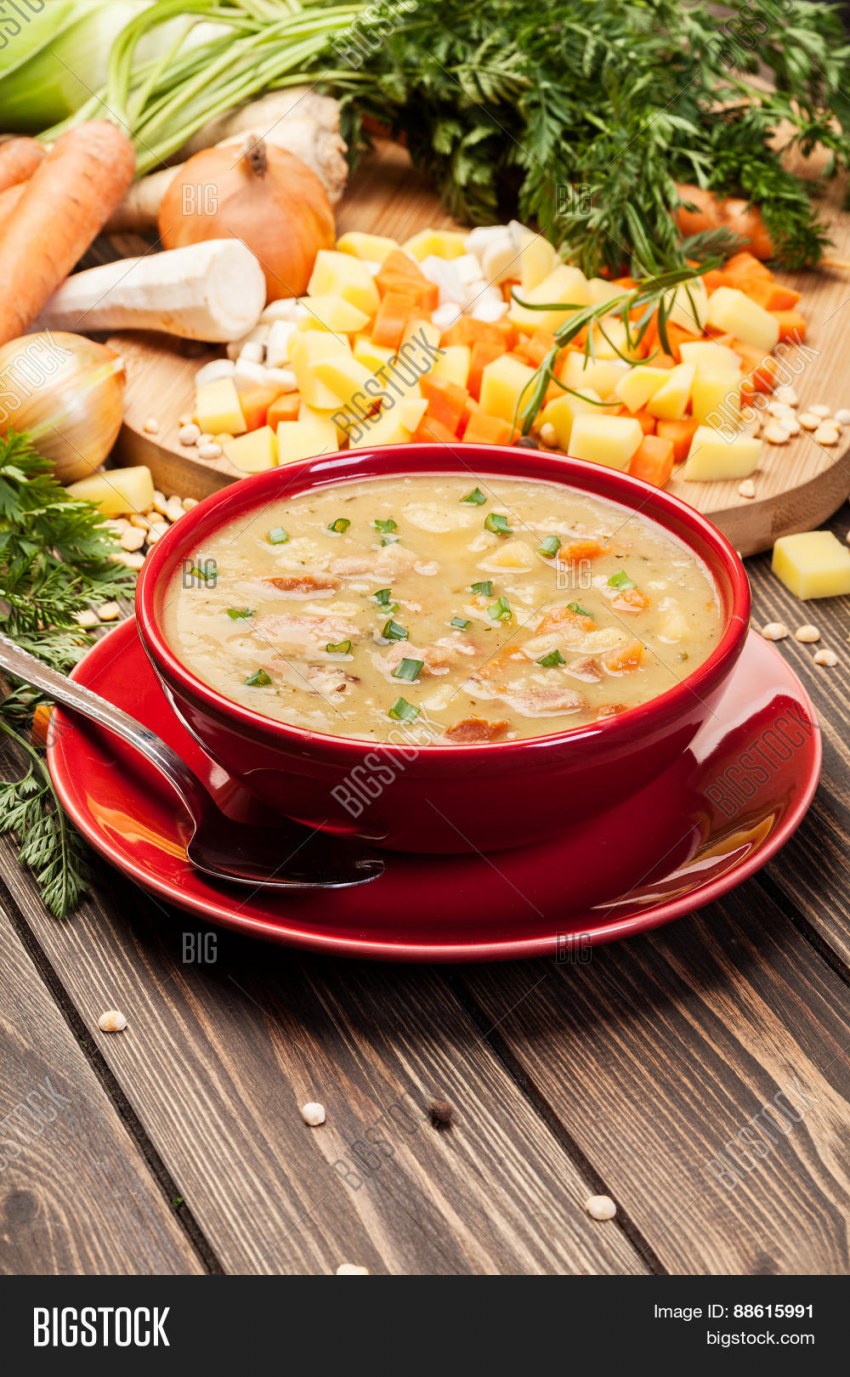 Суп с копчеными ребрами