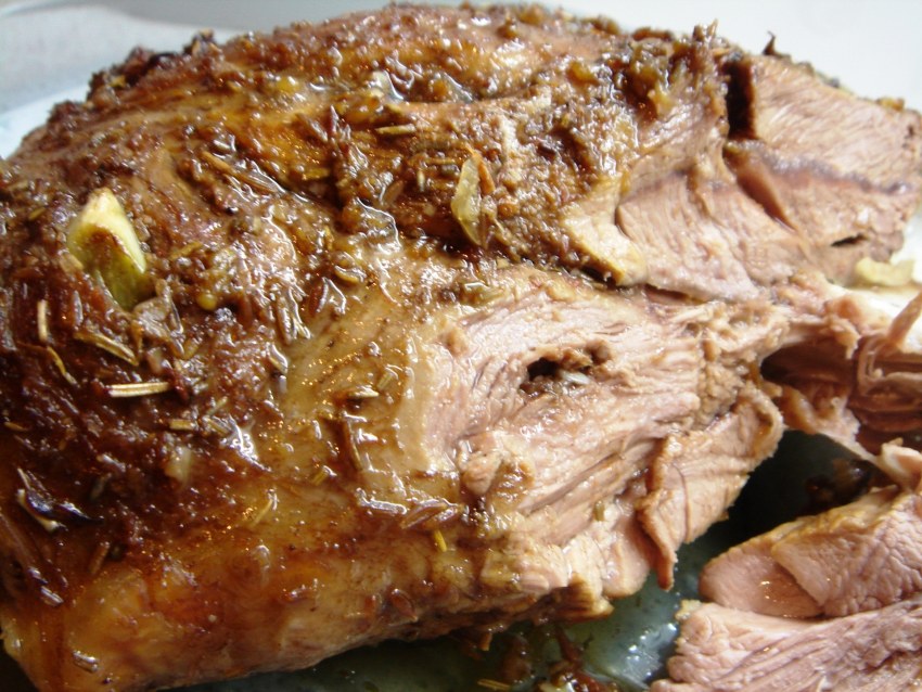 Баранина в духовке в рукаве