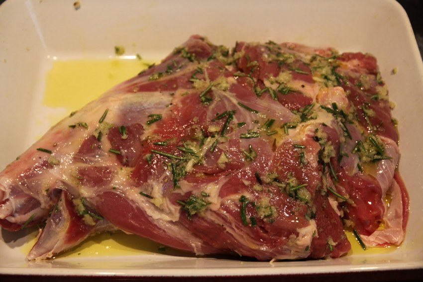 Маринованная нога баранины