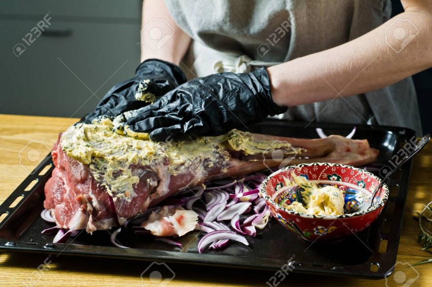 Куски баранины для шашлыка