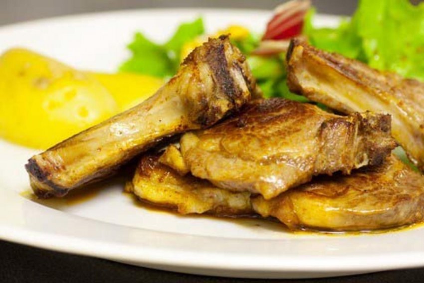 Баранья лопатка жареная