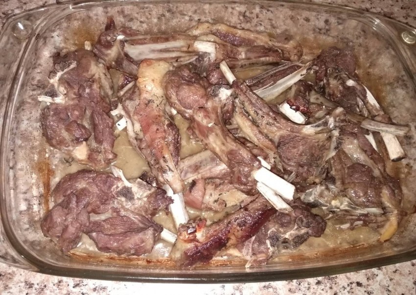 Баранья нога запеченная в духовке в рукаве с картошкой