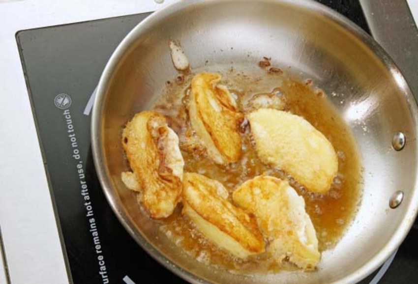 Яблоки в тесте жареные