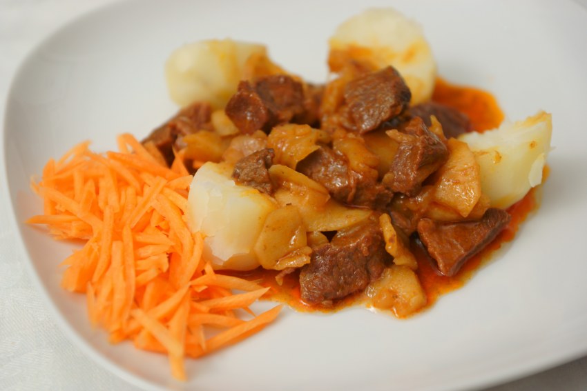 Тушёная говядина с дайконом
