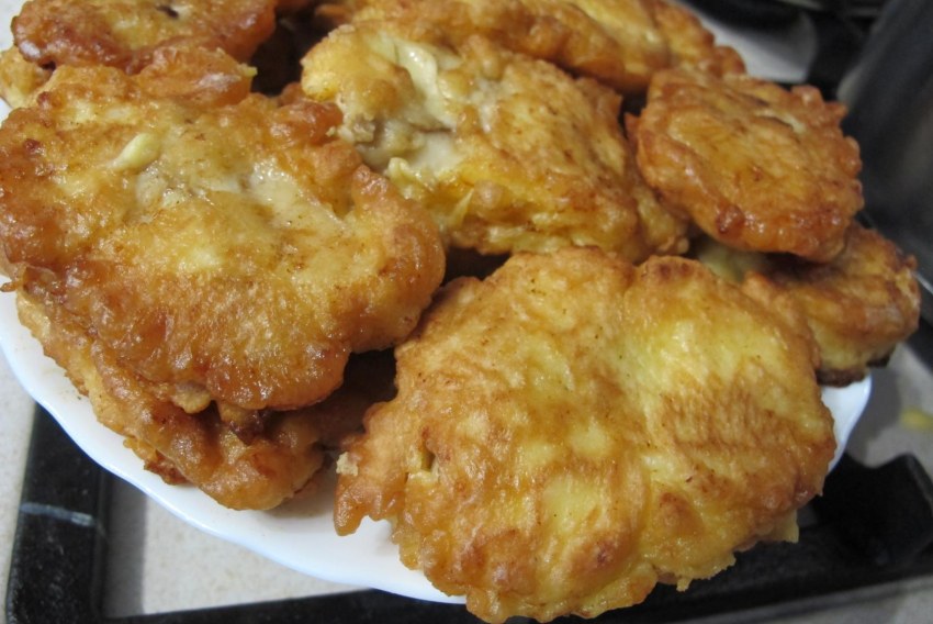 Закуска из сыра и колбасы в кляре