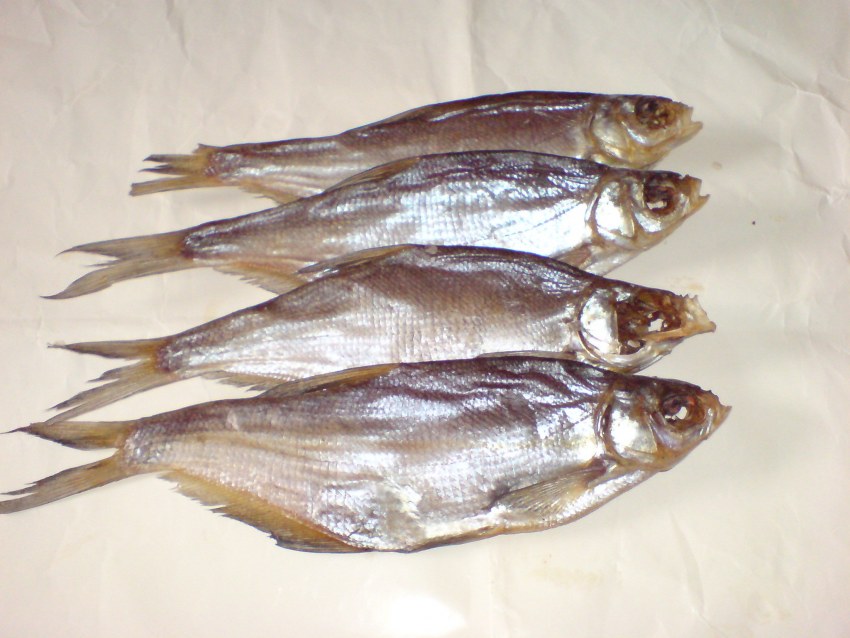 Чехонь вяленый в упаковке