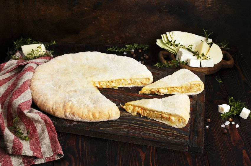 Слоеное тесто сулугуни