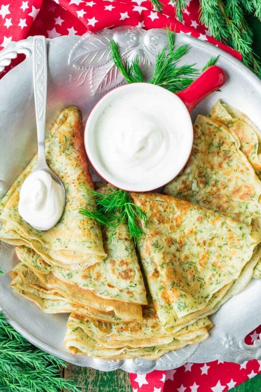 Блины со сметаной