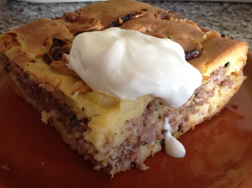 Заливной пирог на кефире с ф