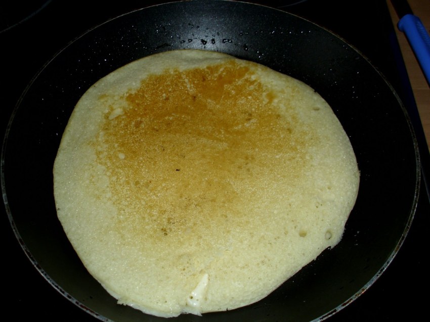 Пирог с яблоками жидким тестом на кефире