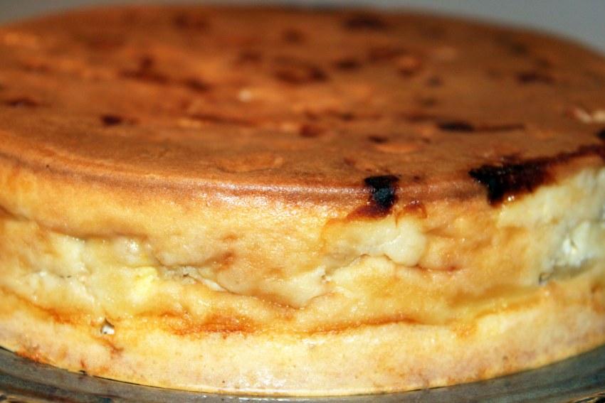 Заливной пирог с капустой и яйцом на кефире в духовке