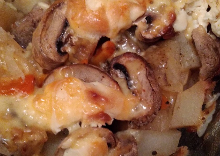 Свиные рёбрышки в казане с картошкой и овощами