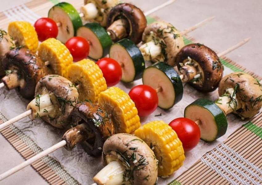 Овощные шашлычки на шпажках