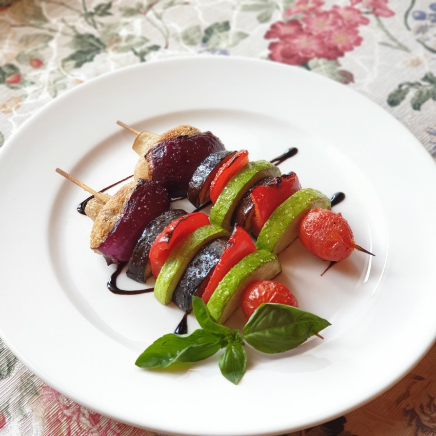 Шашлычки на шпажках в духовке