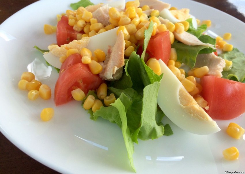 Салат с куриным филе