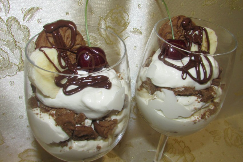 Десерт Павлова с клубникой