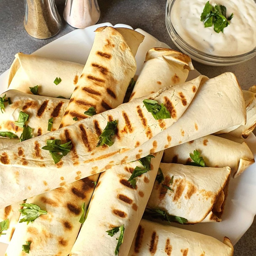 Сулугуни рулеты