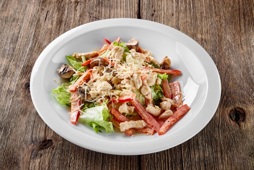 Салат с курицей