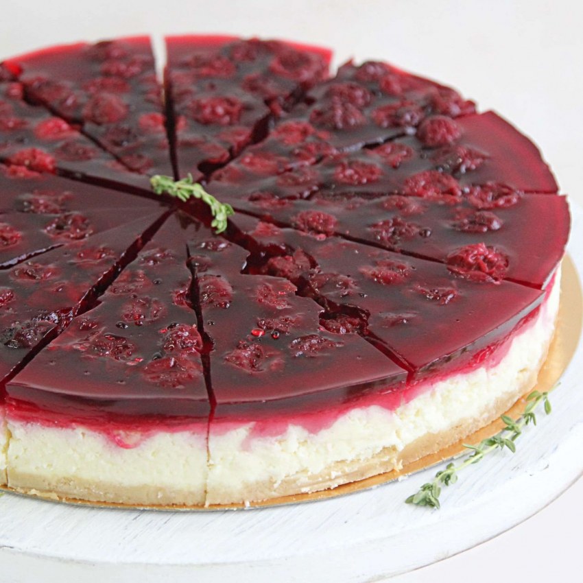 Торт виде сердца с желе