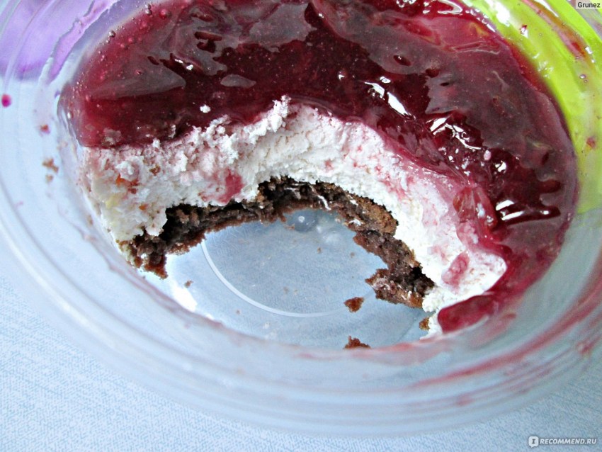 Творожный десерт с джемом