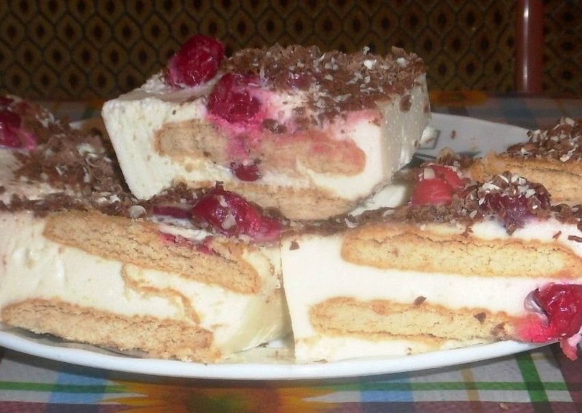 Десерт Билберри мусс