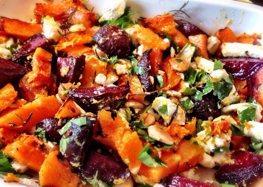 Салат с запеченной тыквой и свеклой