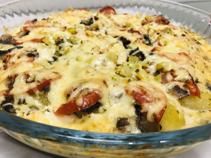 Запеканка с курицей и грибами и сыром