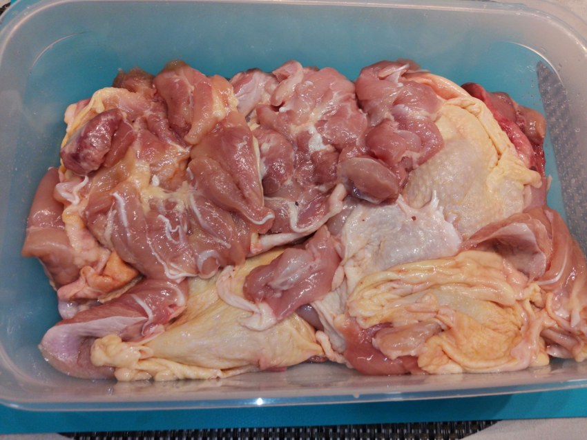 Рулет из филе бедра индейки