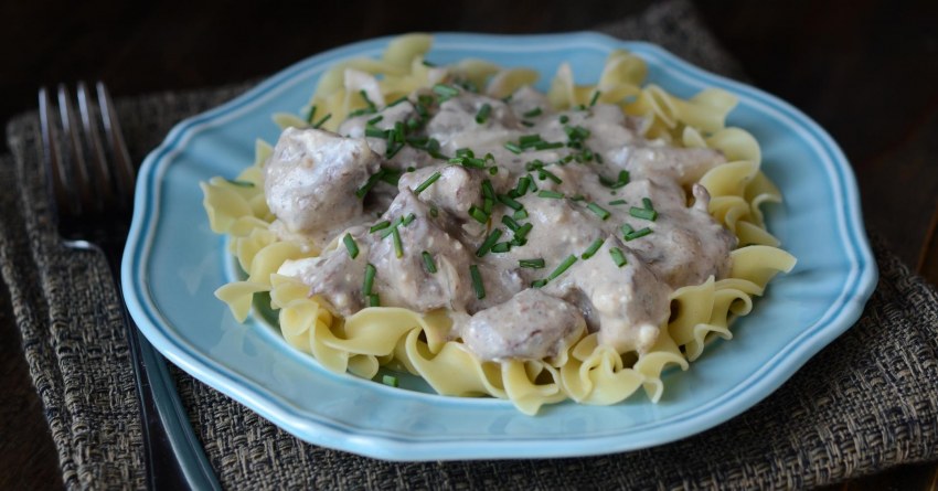 Бефстроганов со сметаной